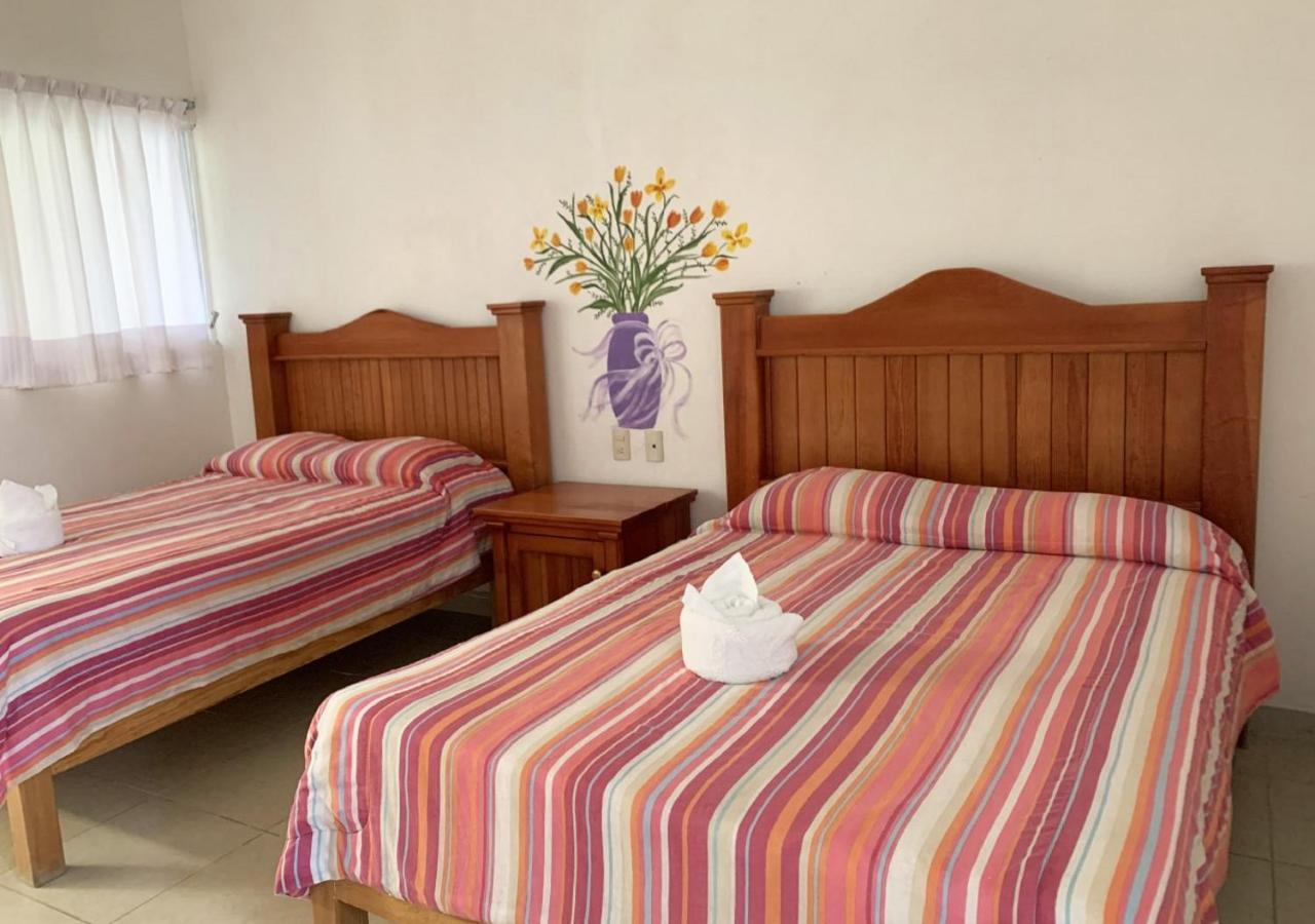 Hotel Quinta De La Rosa Cuautla  Buitenkant foto