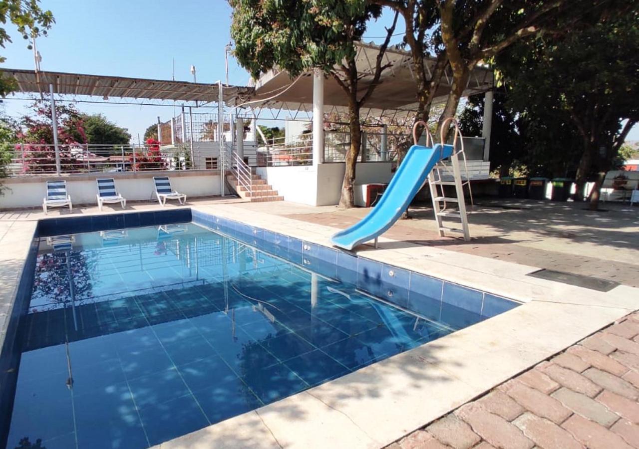 Hotel Quinta De La Rosa Cuautla  Buitenkant foto