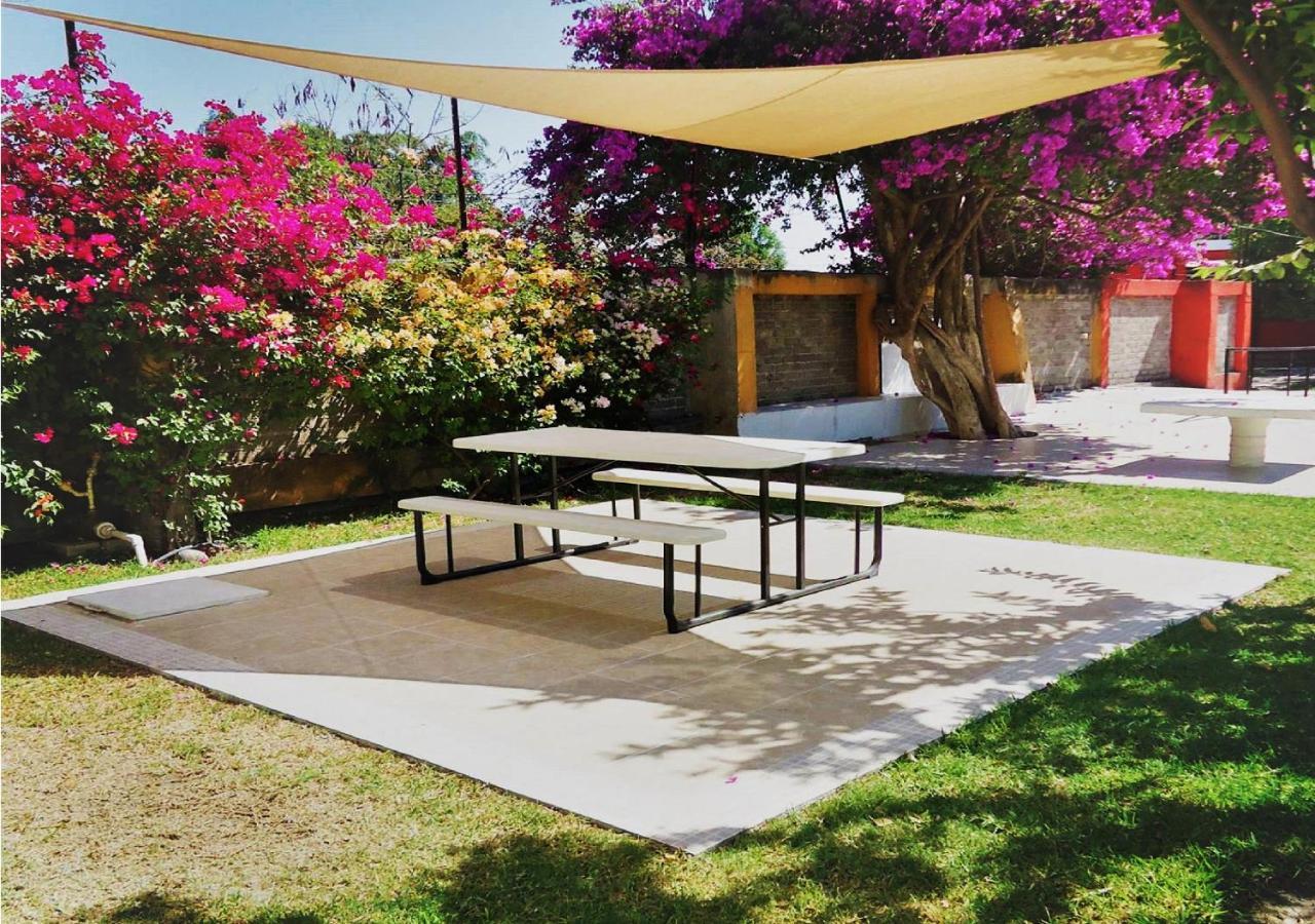 Hotel Quinta De La Rosa Cuautla  Buitenkant foto