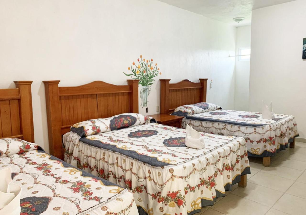 Hotel Quinta De La Rosa Cuautla  Buitenkant foto