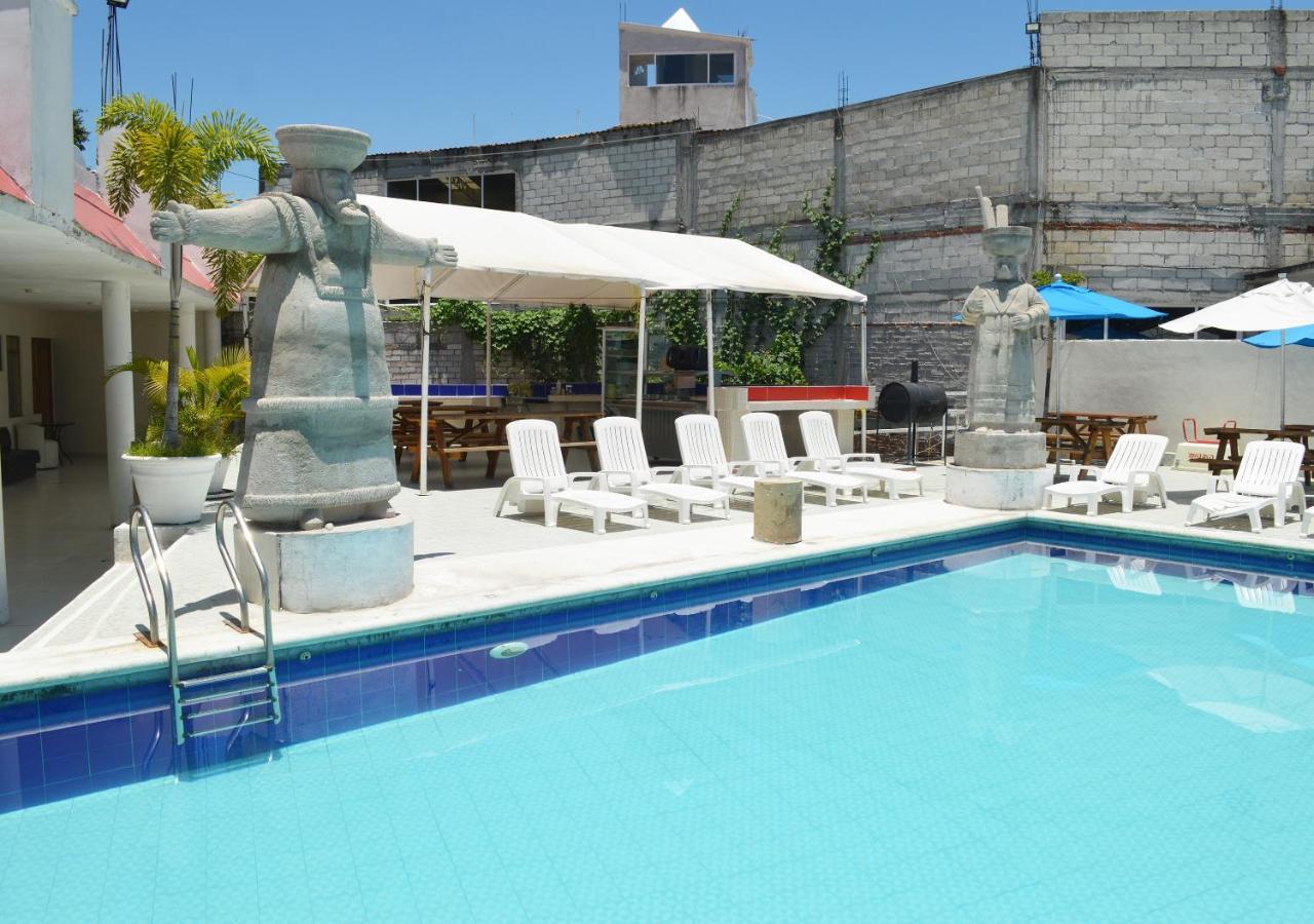 Hotel Quinta De La Rosa Cuautla  Buitenkant foto