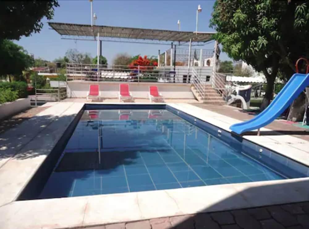 Hotel Quinta De La Rosa Cuautla  Buitenkant foto