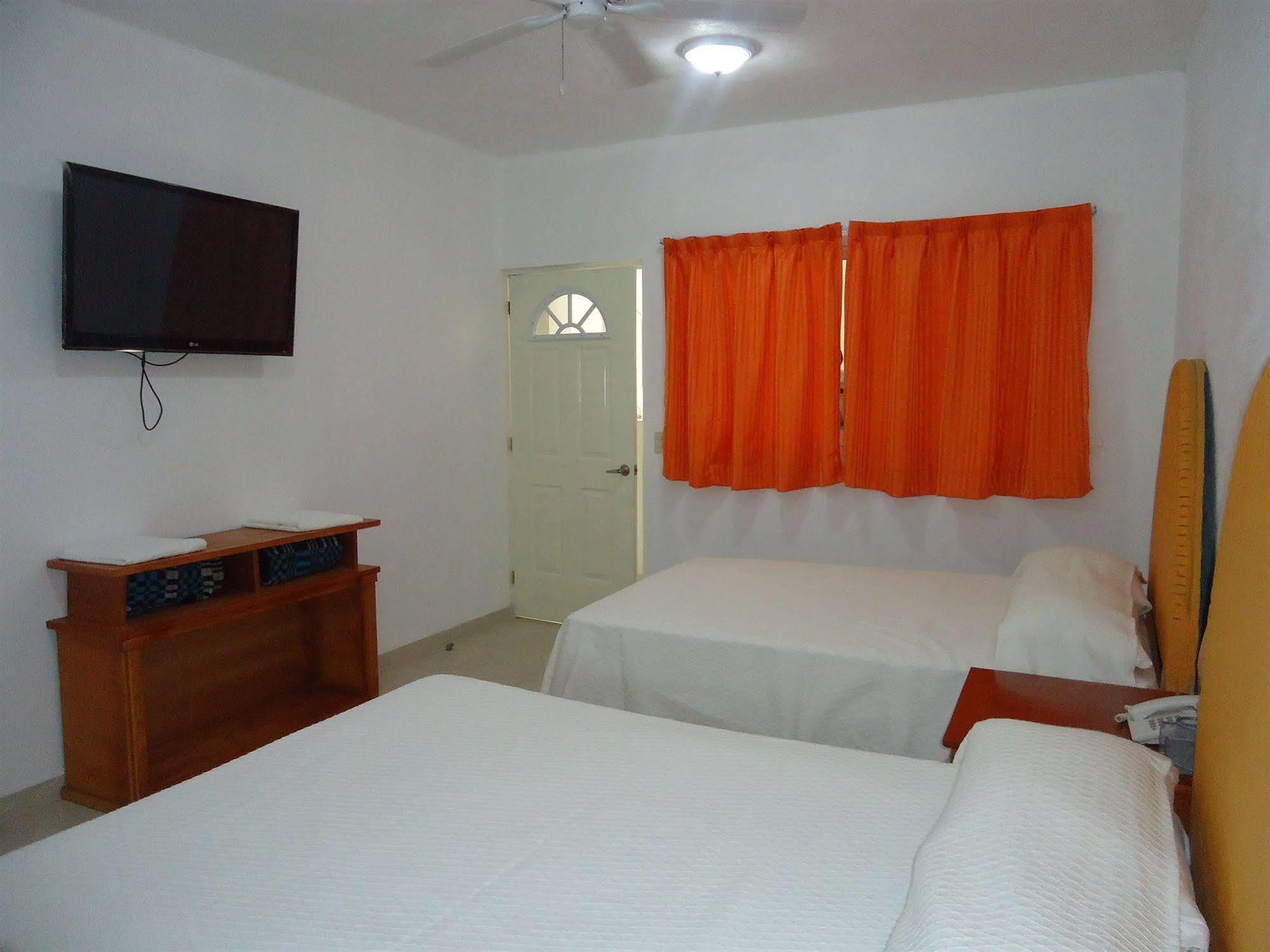 Hotel Quinta De La Rosa Cuautla  Buitenkant foto