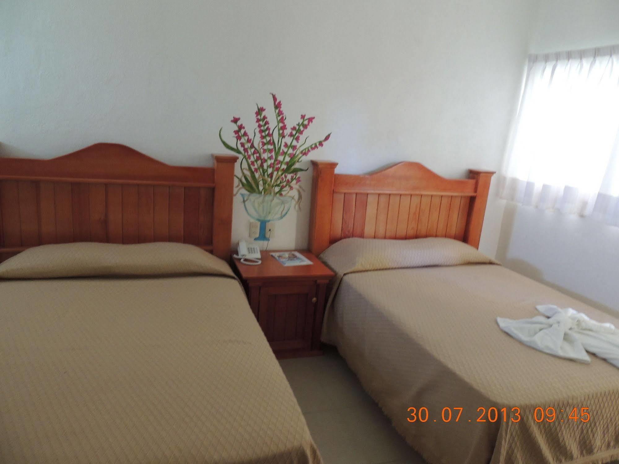 Hotel Quinta De La Rosa Cuautla  Buitenkant foto