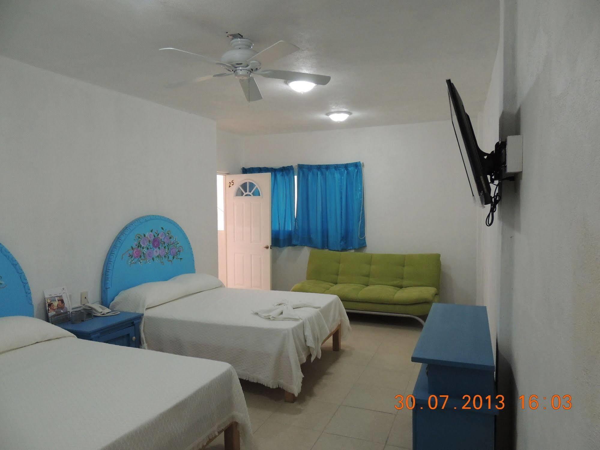 Hotel Quinta De La Rosa Cuautla  Buitenkant foto