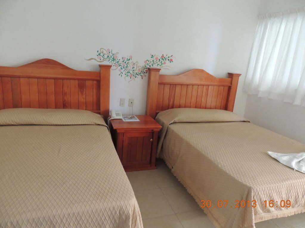 Hotel Quinta De La Rosa Cuautla  Buitenkant foto
